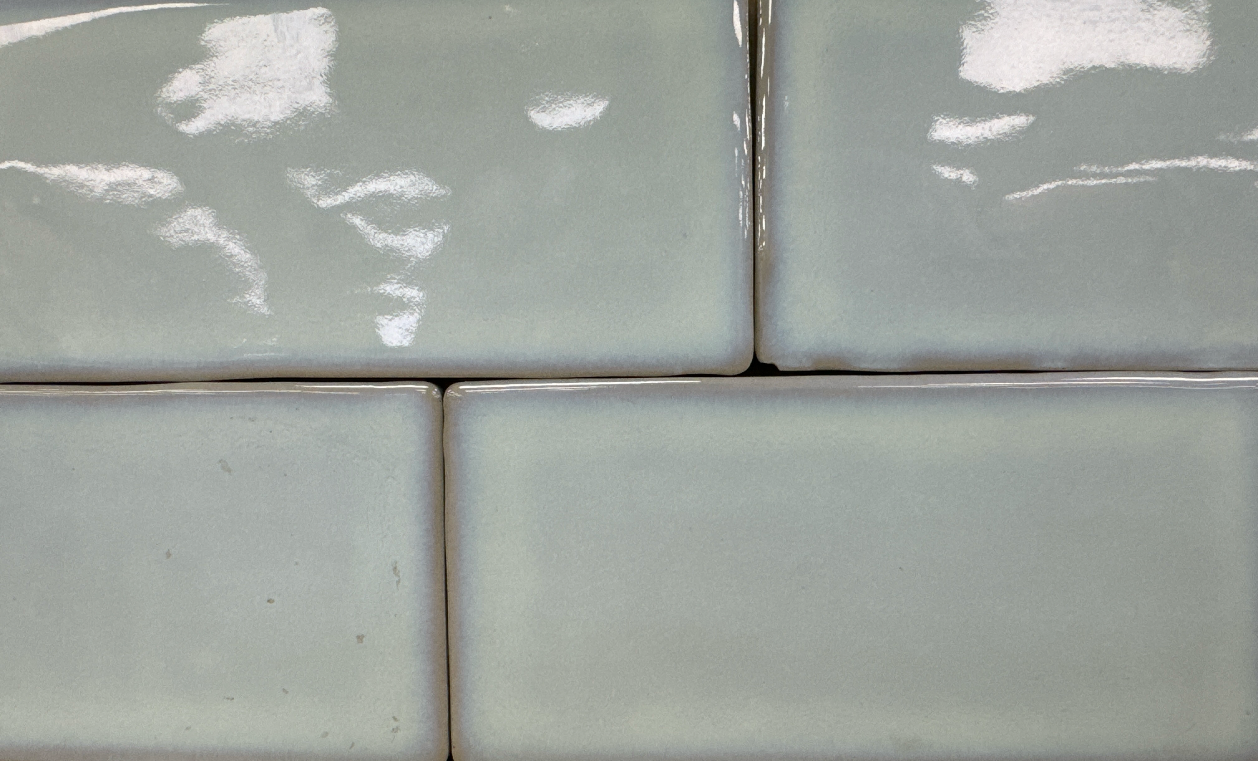 0,29$ / UNIT - 84 units / Box 10.5 SF- Porcelain Wall tile Light Green Shadows Glossy - NRD-CZO715Y