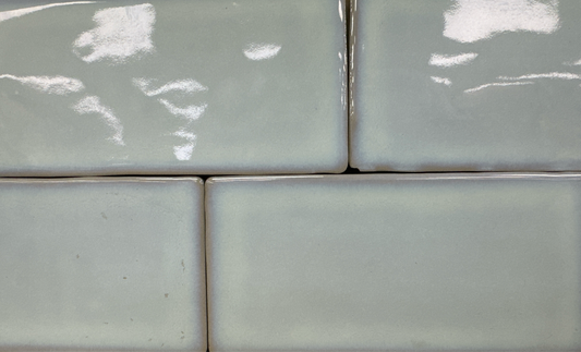 0,29$ / UNIT - 84 units / Box 10.5 SF- Porcelain Wall tile Light Grey Shadows Glossy - NRD-CZO715Y