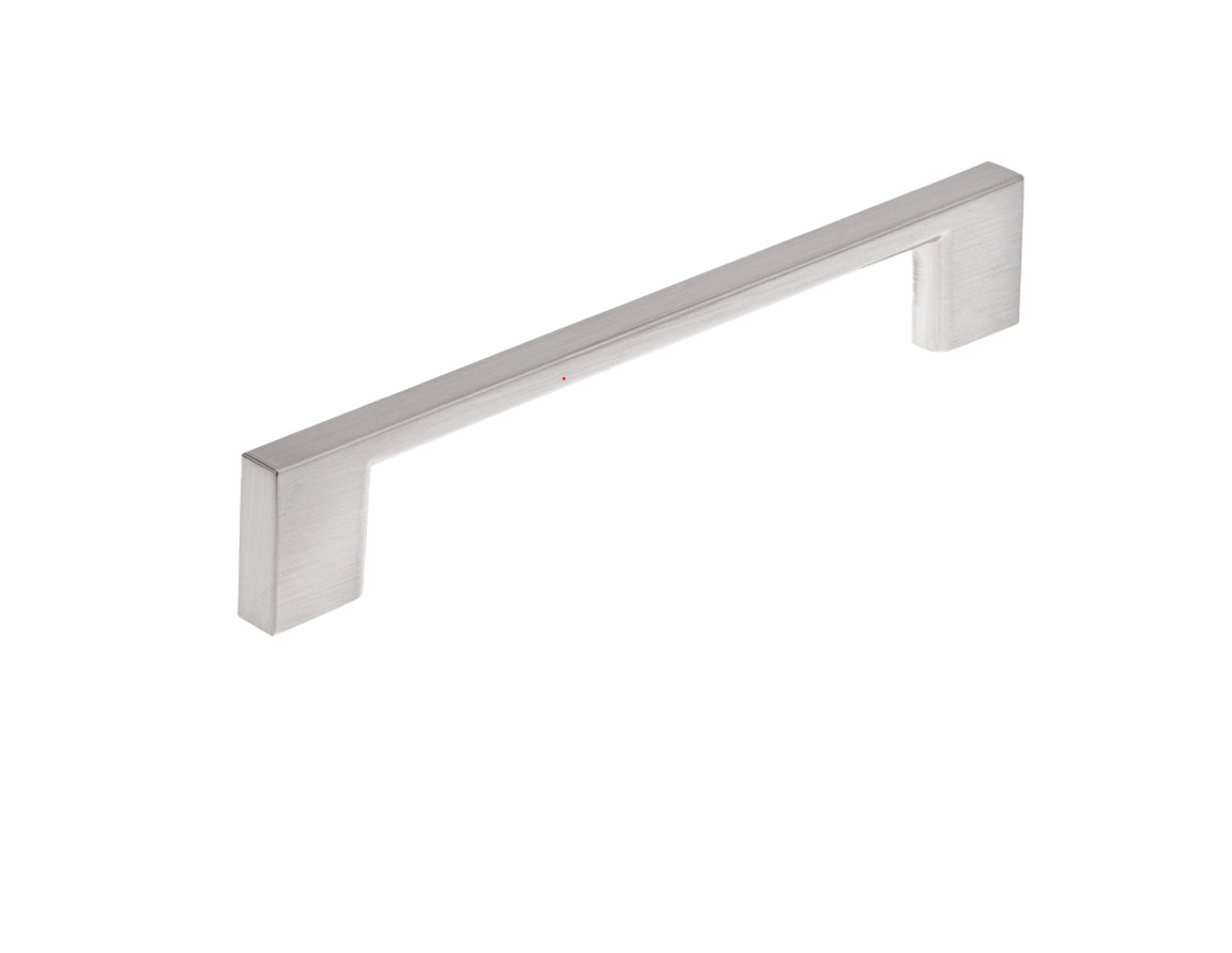 Poignée en métal nickel brossé 128 mm Richelieu