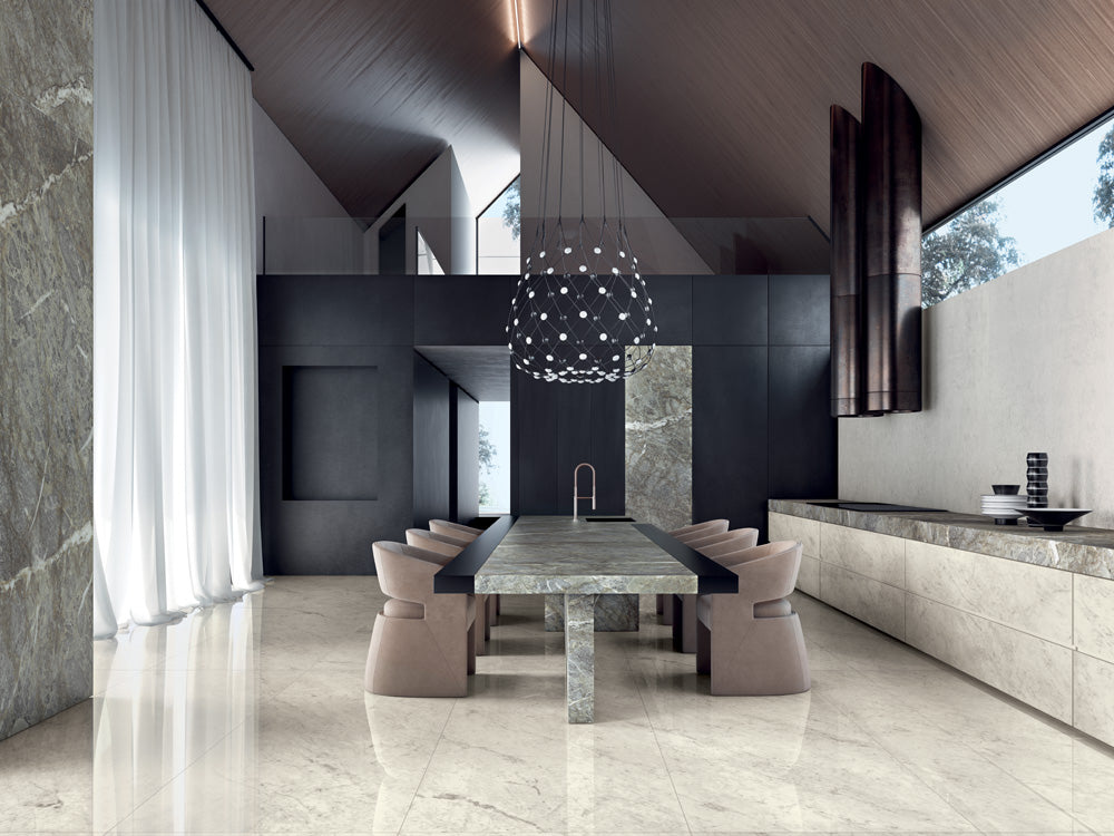 Collection de carreaux de céramique Carrarae Classic Marble Inspired Porcelain White, disponible en 1 format, 1 couleur et 2 finitions.