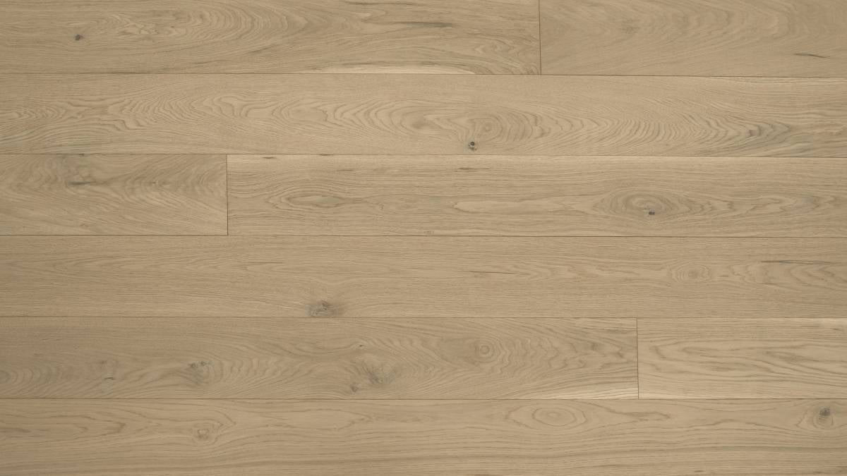 Engineered Hardwood Flooring American Oak 7 in Collection Macaroon.