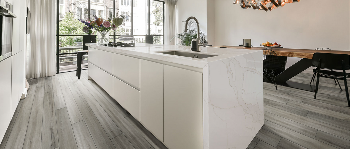 Countertop Quartz 2cm - 3 cm Calacatta Izaro 140x82 MSI.