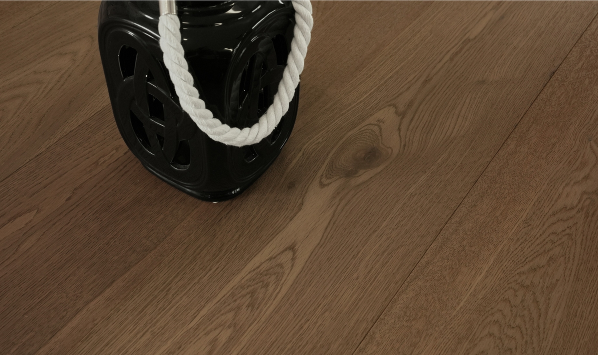 Engineered Hardwood Flooring Regal Europe White Oak Collection - Silva Select.