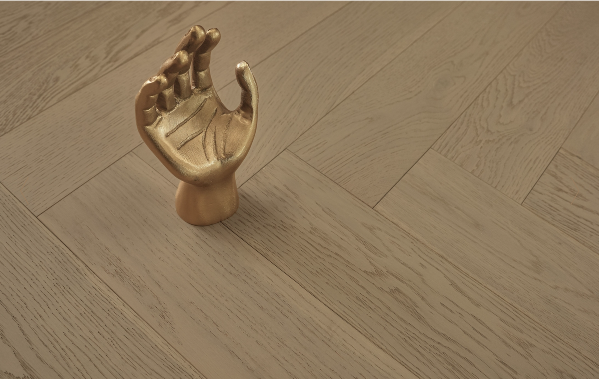 Engineered Hardwood Flooring Herringbone Europe White Oak Collection - Tundra HB Select.
