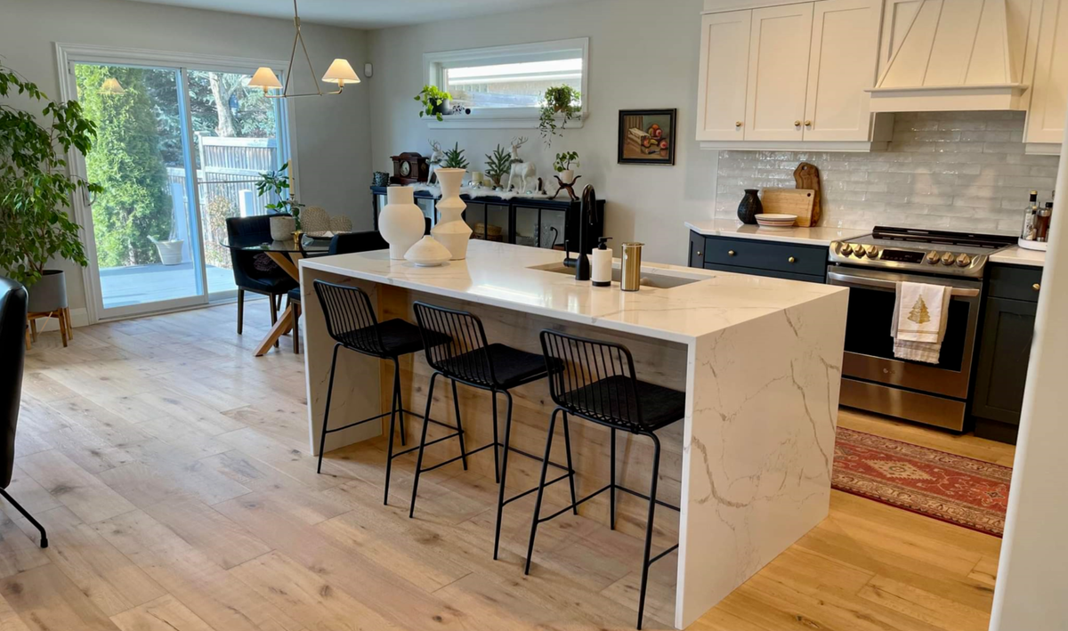 Engineered Hardwood Flooring Enterprise Europe White Oak Collection - Petrichor Character.