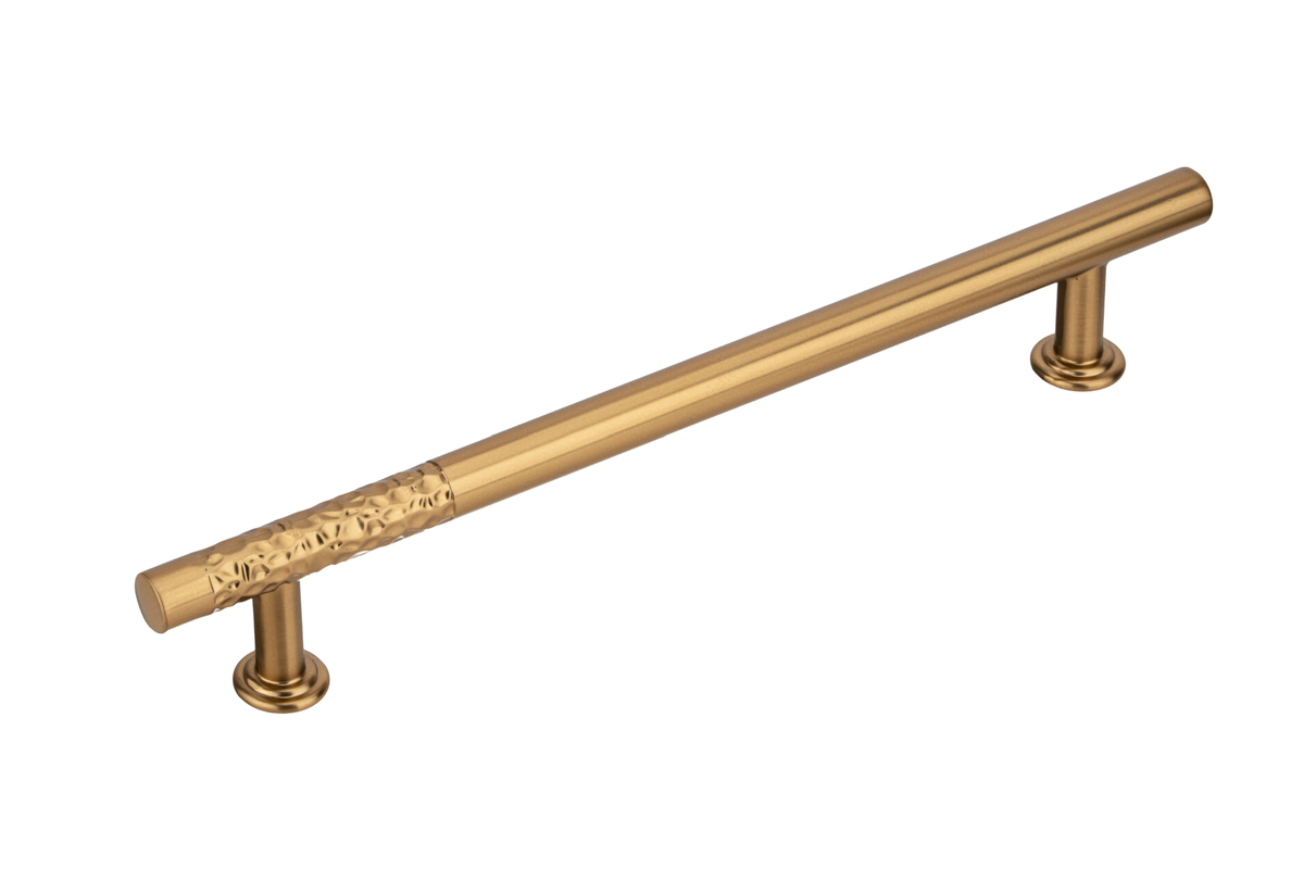 Modern Metal Pull - 2575 Richelieu.