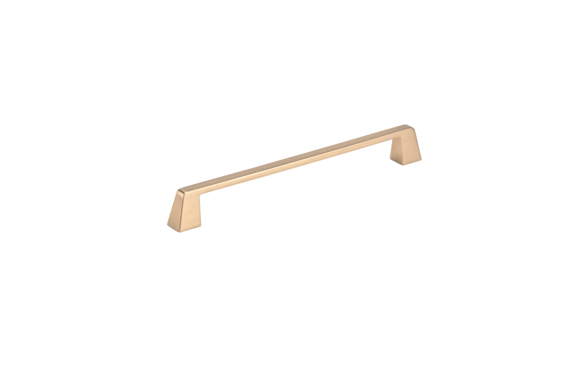 Modern Metal Pull - 7340 Richelieu.