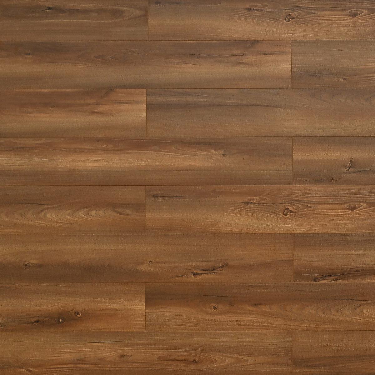 2,42 $ / pi2 - 20,56 pi2/boîte Plancher stratifié résistant à l'eau 47,95 x 7,72 x 0,5po Couleur TF6606-F Cedar Crest chaud