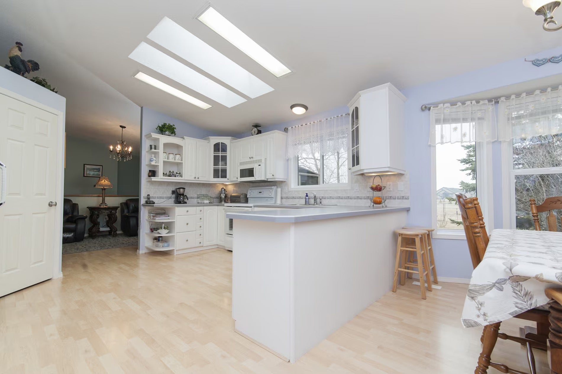 Vinyl Flooring 7mm Natural Membrane Included 16.91 SF Box