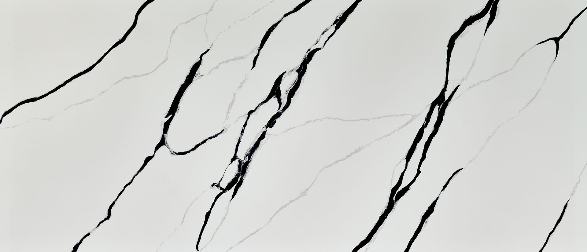 Plan de travail en quartz Calacatta Lumanyx MSI, épaisseur 2 à 3 cm